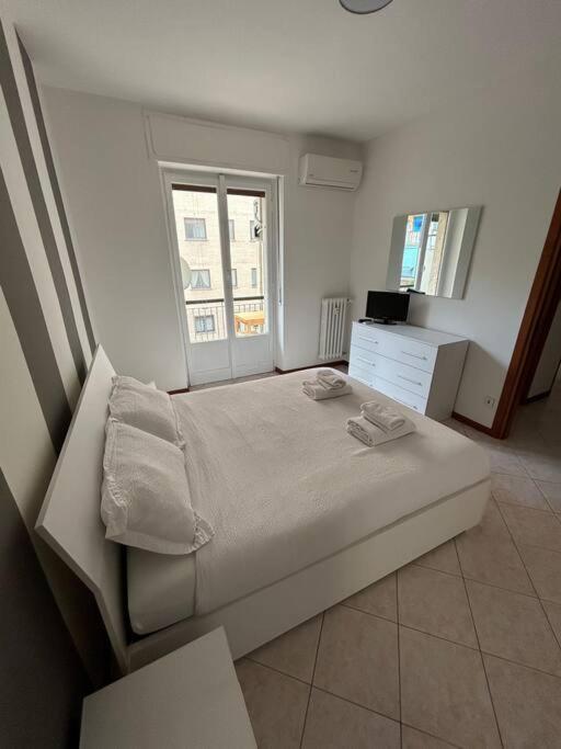 Cozy Apartment San Siro - Fiera Milano Ngoại thất bức ảnh